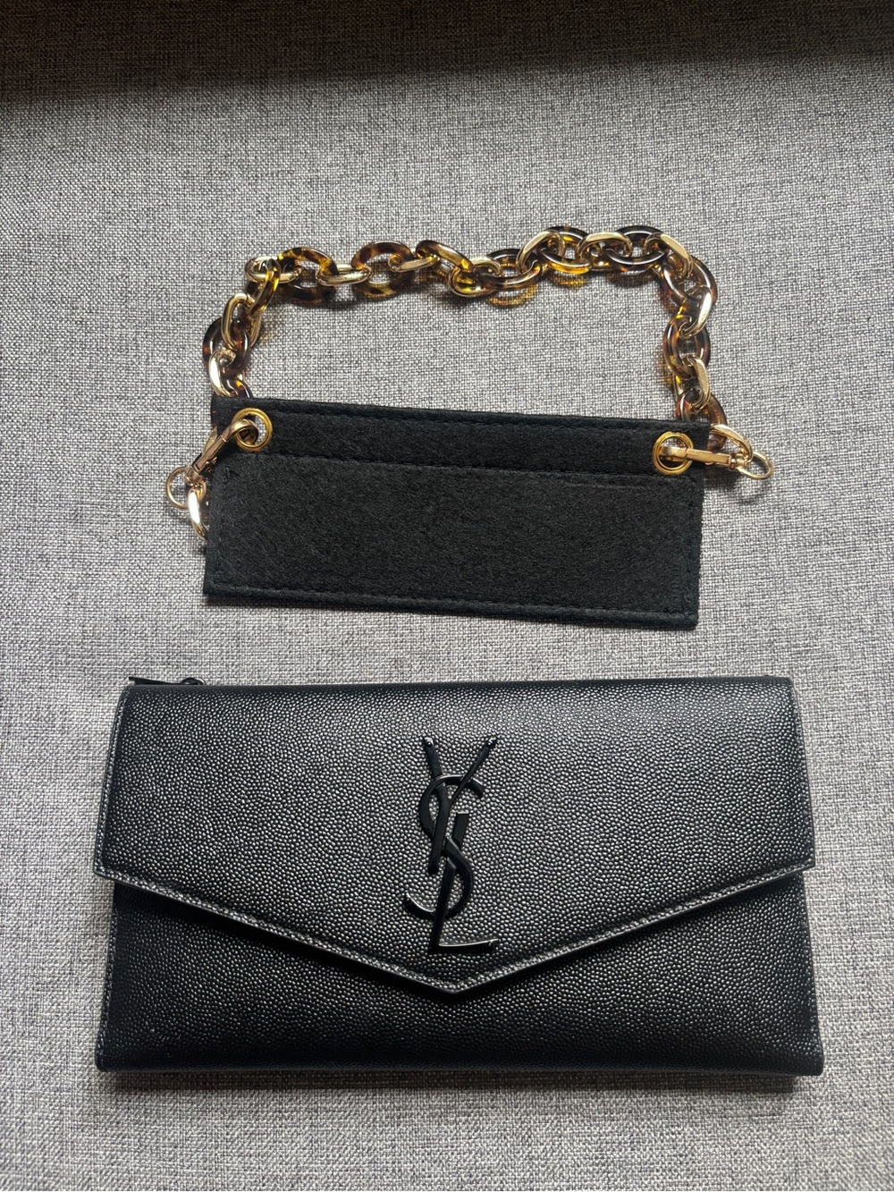 Yves Saint Laurent Black Leather Envelope Wallet Caviar - Picture 11 of 11